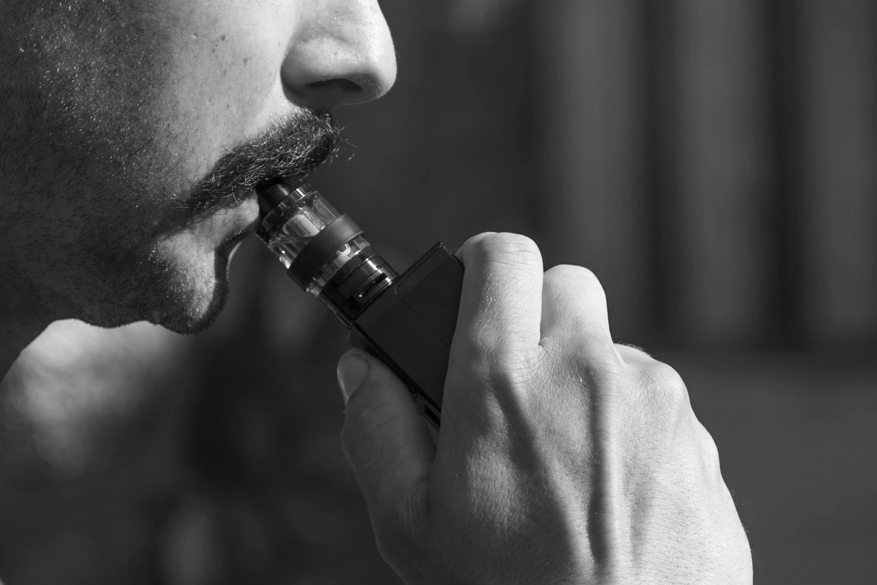 Vaping Regulations in Italy.webp